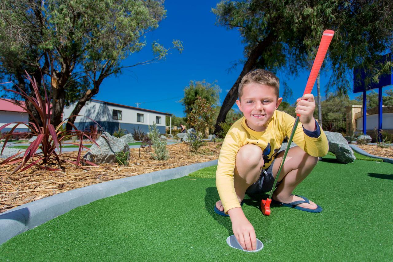 Big4 Emu Beach Holiday Park Albany Exterior photo